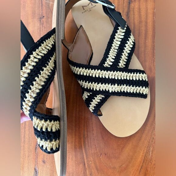 Marc Fisher  Lonnie Slingback Sandal in Black/Cream sz 10M - Picture 3 of 9